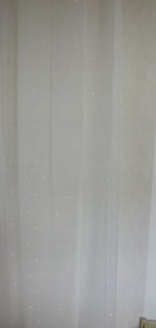 Visillo Lunares Blanco – Elegancia Atemporal y Suavidad Lumínica (140 x 260 cm)