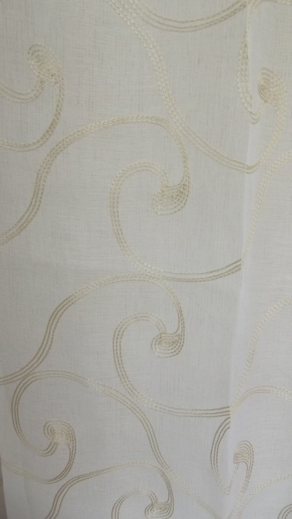 Visillo Nala Beige – Sofisticación Clásica y Calidez Envolvente (140 x 260 cm)