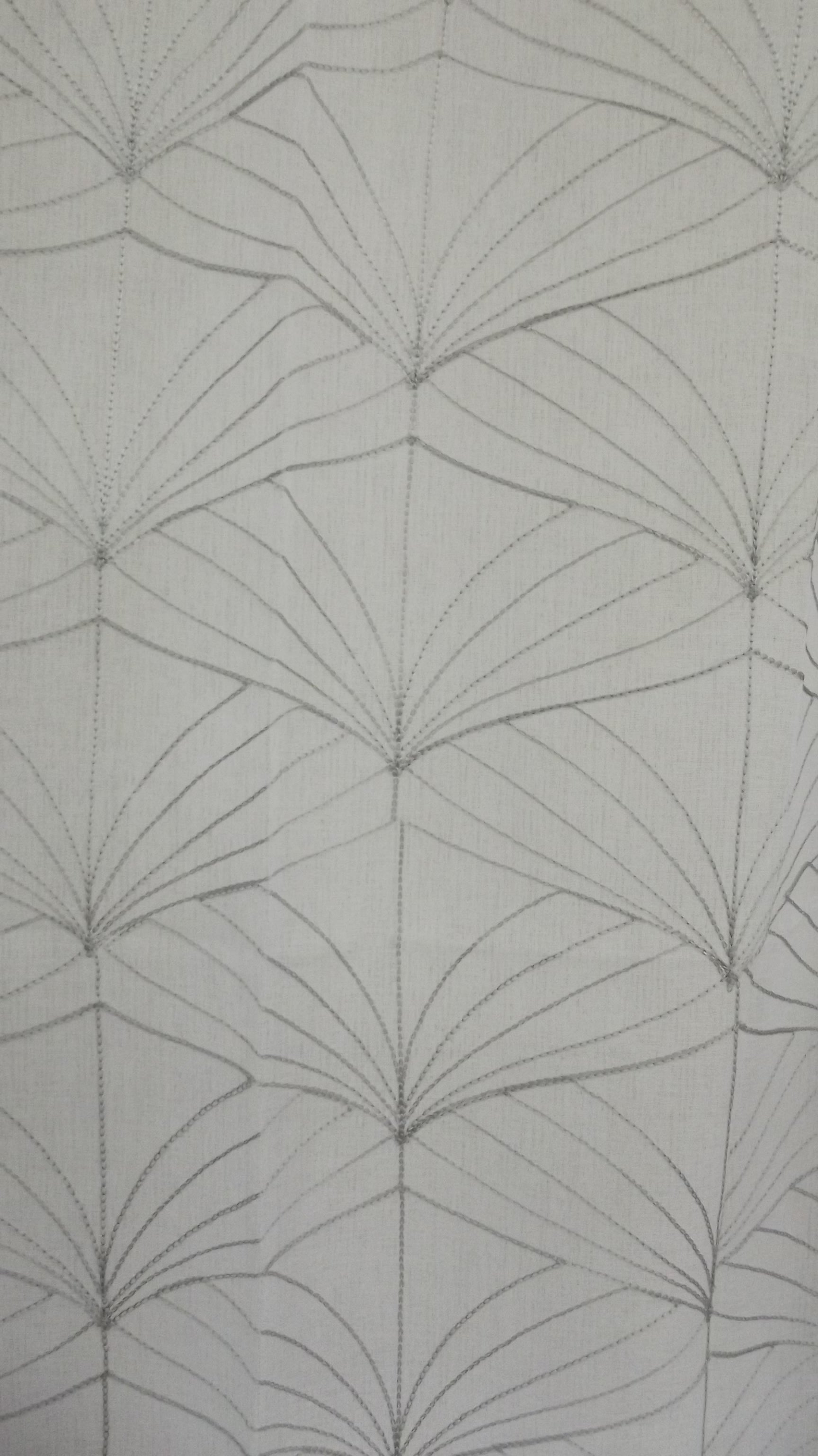 Visillo Alma Gris – Elegancia Bordada y Diseño Atemporal
