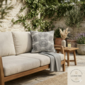 Cojín Premium Twister Gris con Vivo Negro – Elegancia, Contraste y Confort Local