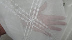 Visillo Gael Blanco – Luminosidad Bordada y Diseño de Rombos (140 x 260 cm)