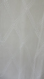 Visillo Gael Blanco – Luminosidad Bordada y Diseño de Rombos (140 x 260 cm)