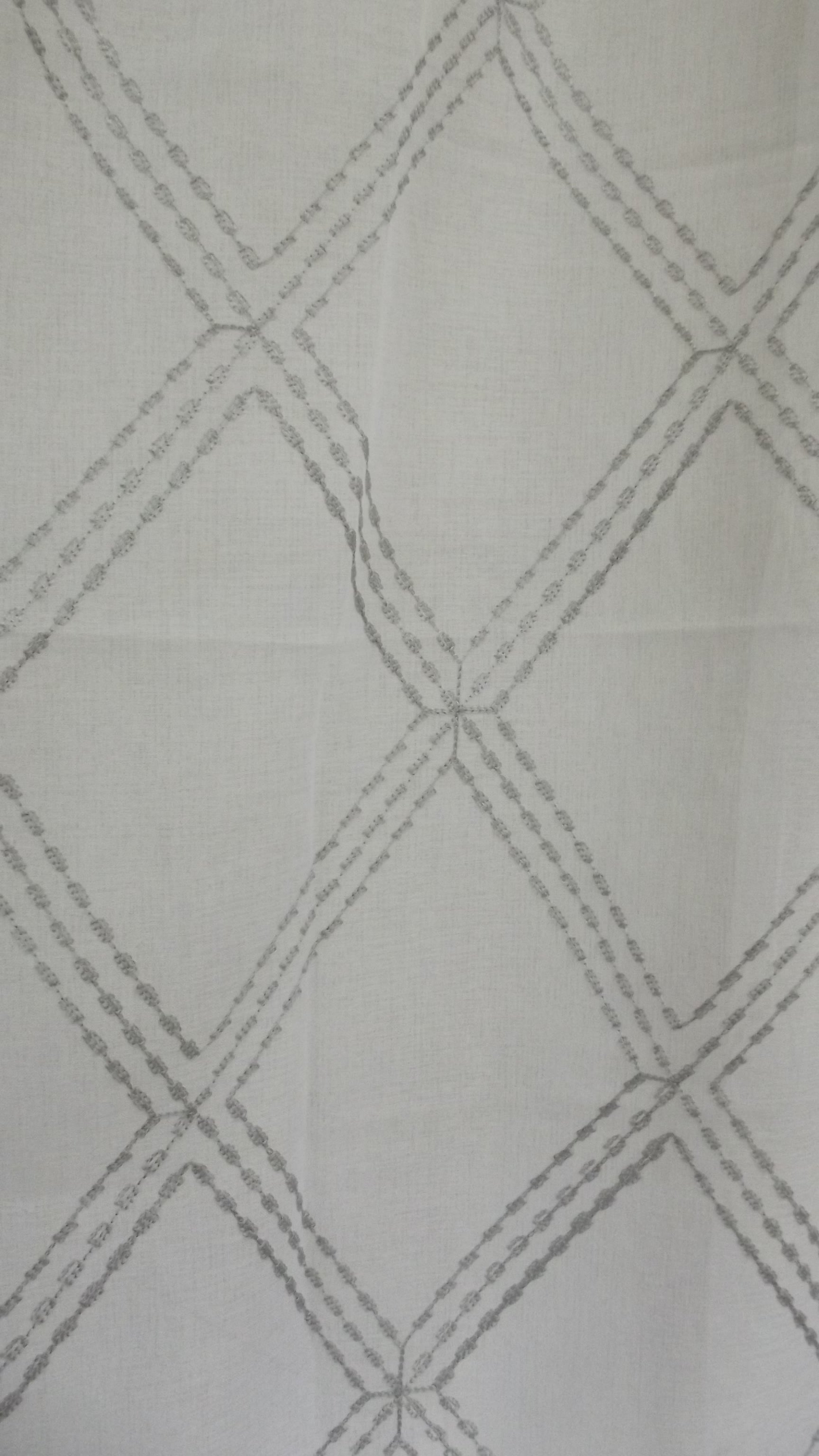 Visillo Gael Gris – Elegancia Moderna y Diseño de Rombos (140 x 260 cm)