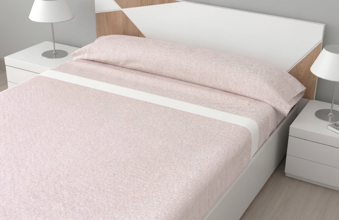 Juego de Sábanas Modelo Ana – Elegancia y Suavidad en Rosa Pastel