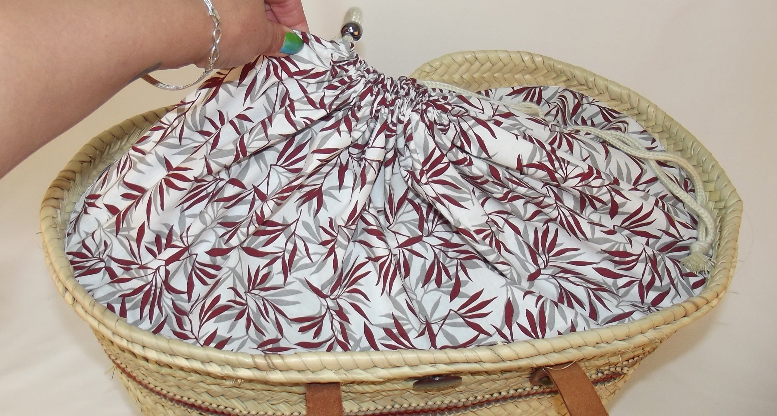 Artesanía en Movimiento: Capazos Exclusivos con Sello Personal