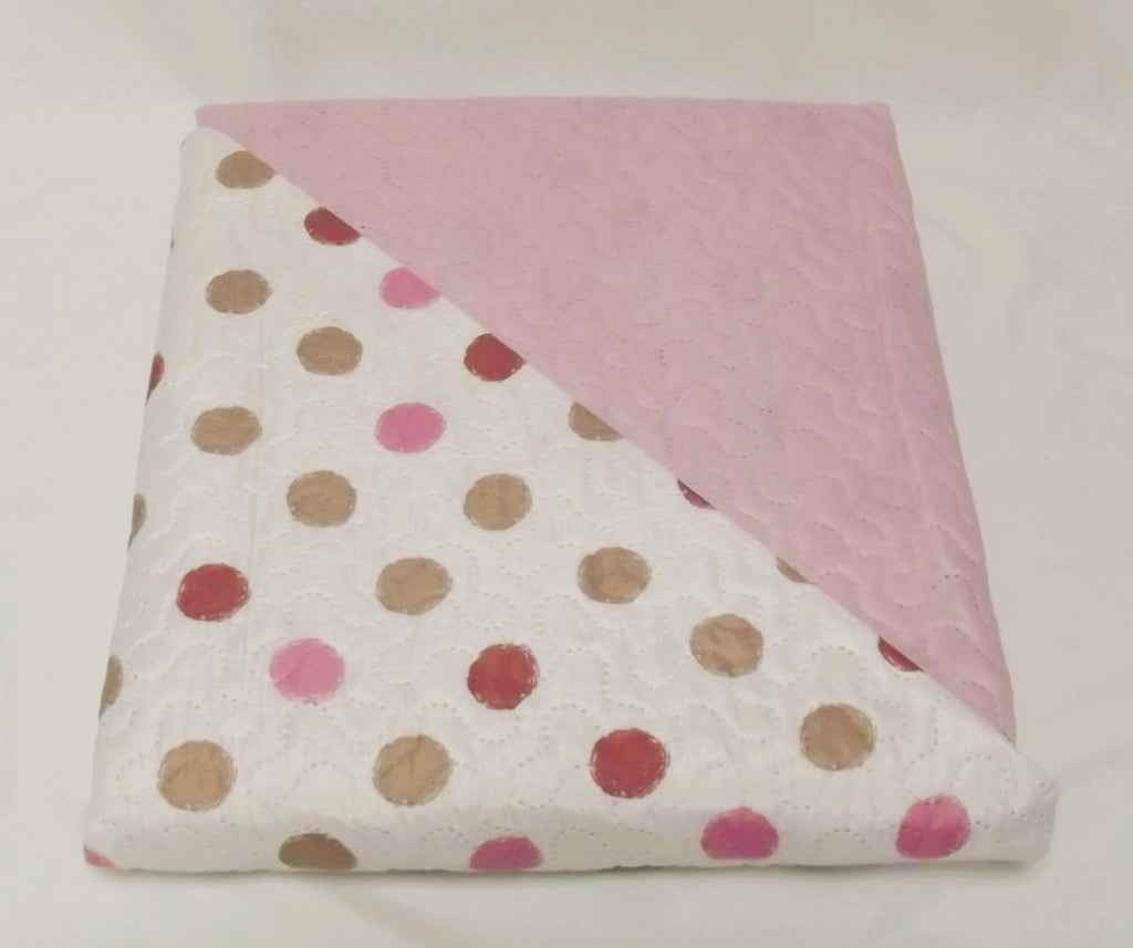 Colcha Bouti Eva: Elegancia y Estilo de Lunares para tu Dormitorio