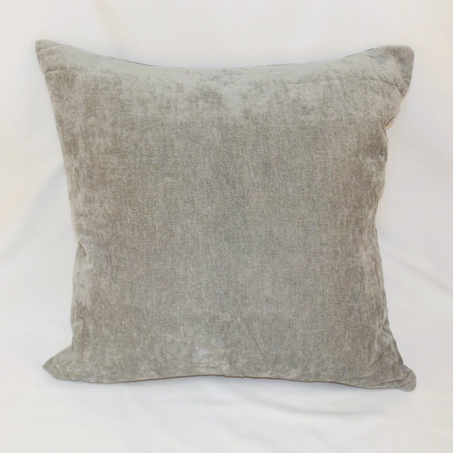 Cojín de Chenilla Básico 50x50 cm (con Relleno 300g)