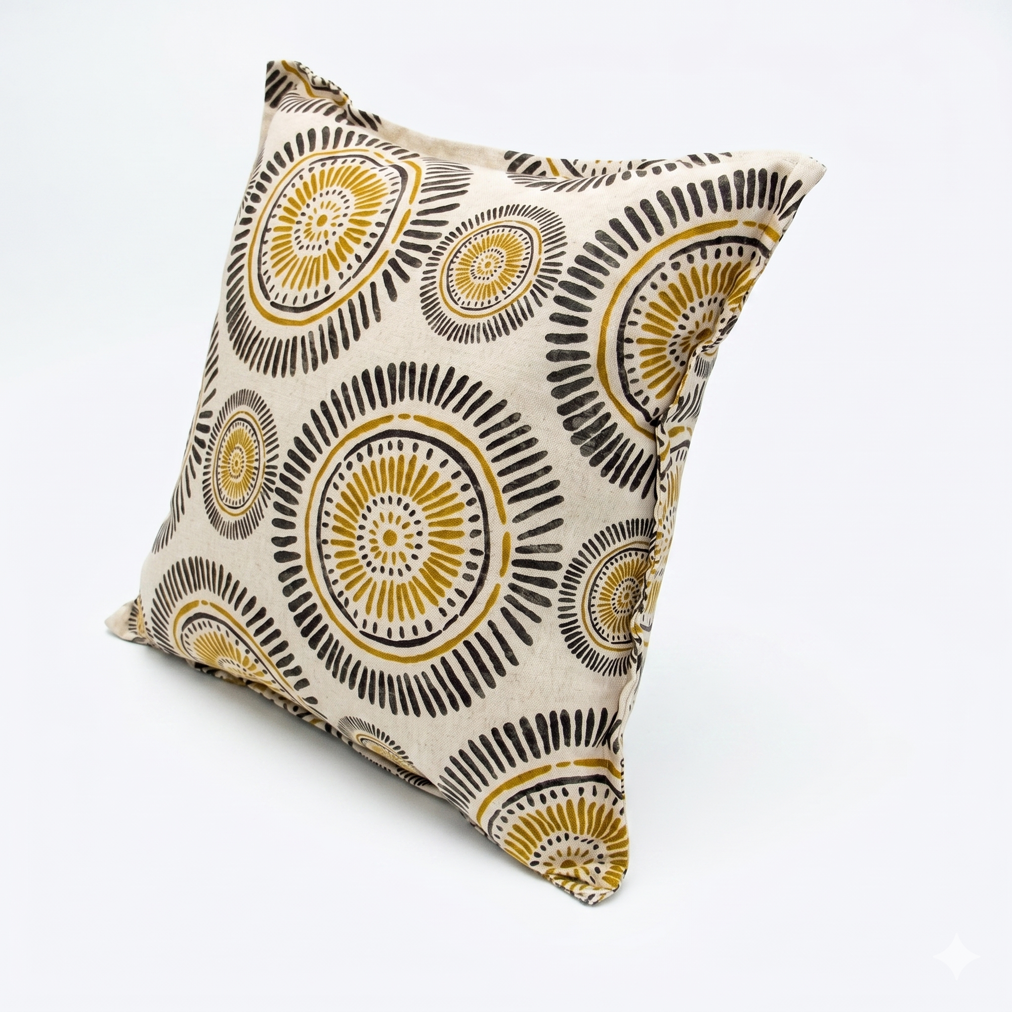 Cojín Decorativo "Sol Mostaza" – Estilo Boho